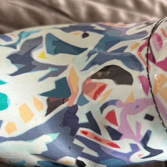 Dansko Multicolor Patterned clogs - Picture 5 of 6